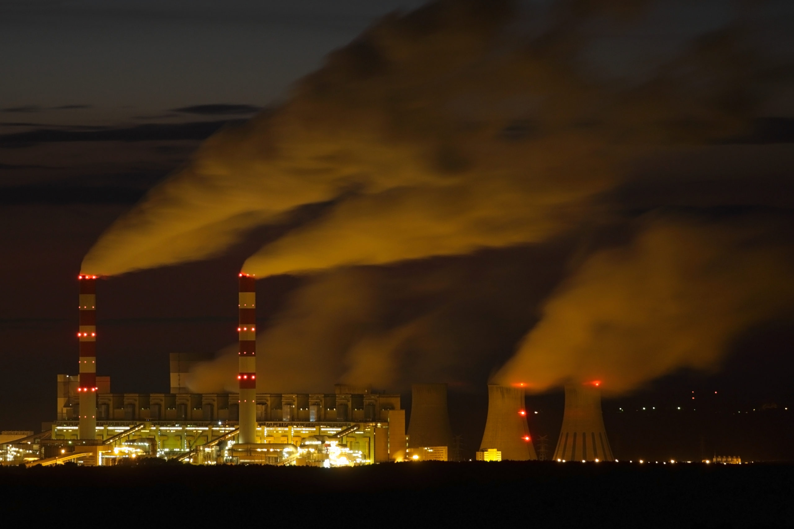 coal fired power plant Beton - Coal Fired Power Plant At Night Scaled 