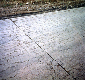 three-armed cracks due to alkali-silica reaction in pavement